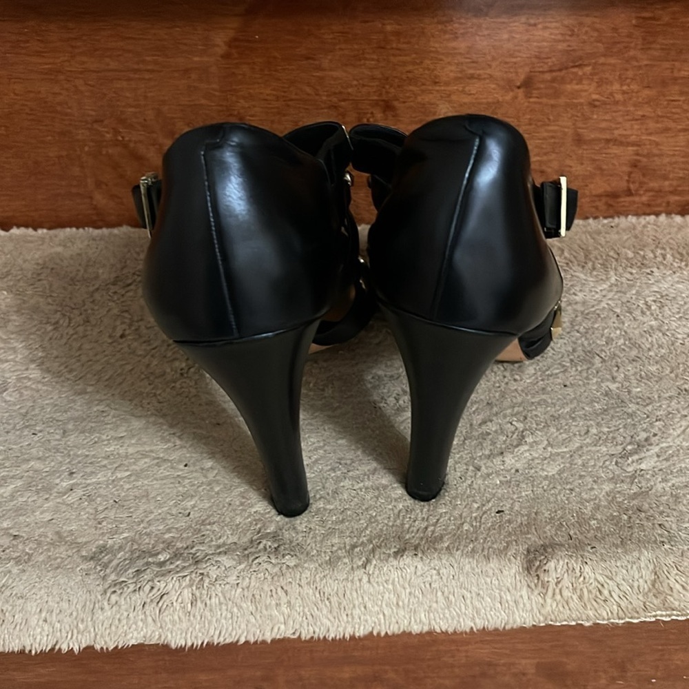 Saks Fifth Avenue Black Heels Gold Accents Women's Size 10M - Picture 7 of 12